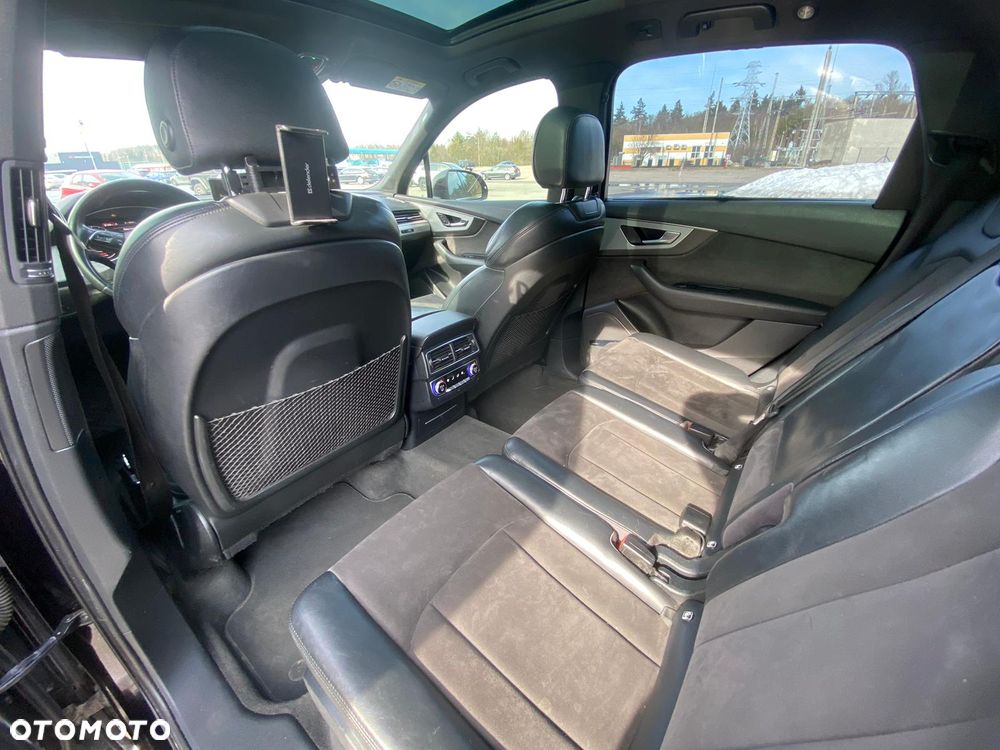 Audi Q7 - 35