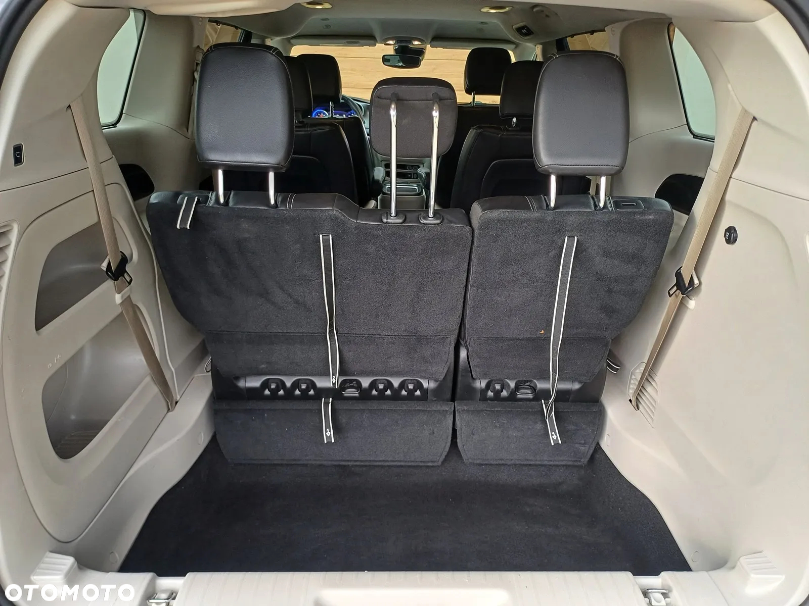 Chrysler Pacifica - 18