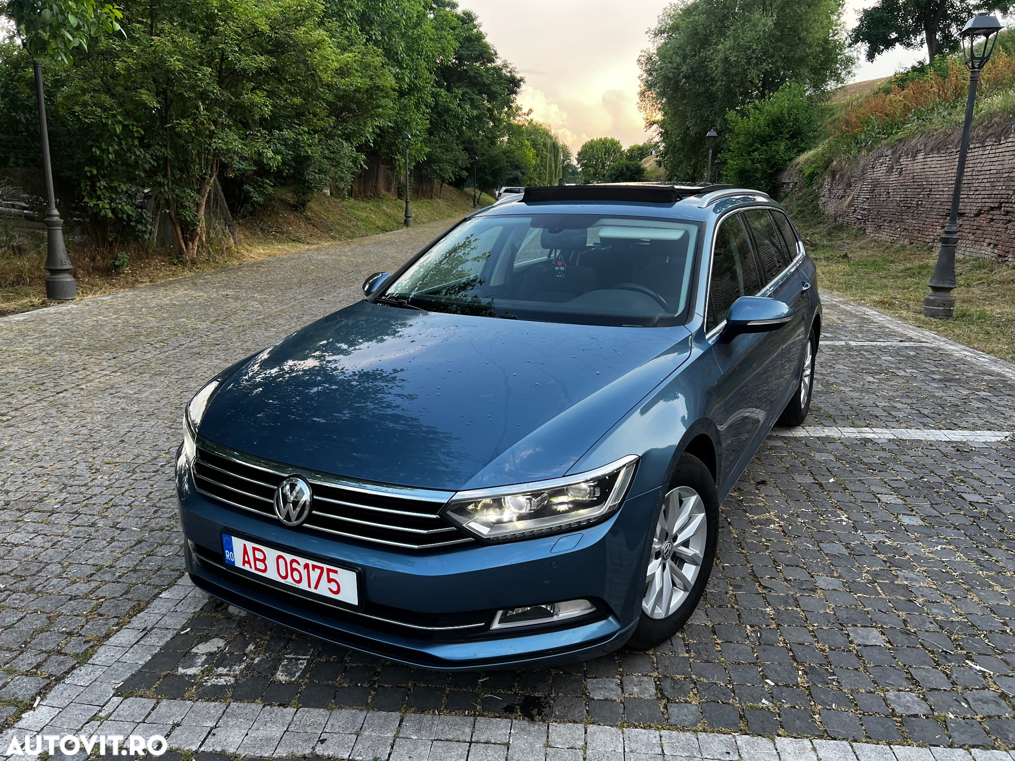 Volkswagen Passat Variant 2.0 TDI DSG Comfortline - 2
