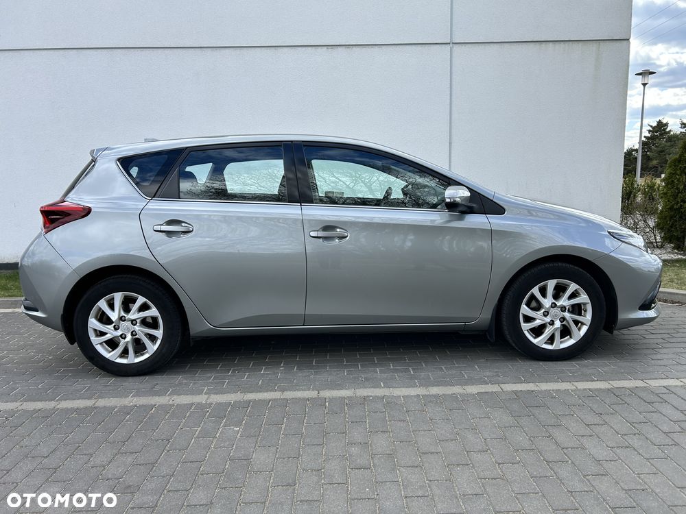 Toyota Auris 1.6 Classic Plus - 6