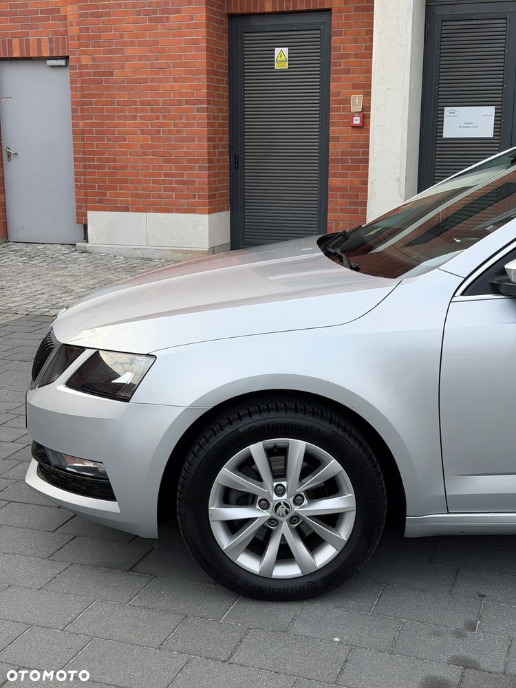 Skoda Octavia 1.5 TSI ACT Style DSG - 28