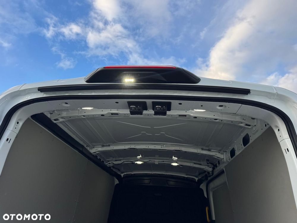 Ford Transit - 23