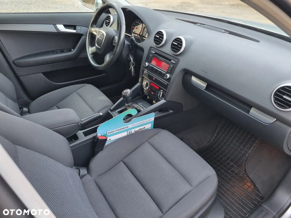 Audi A3 Sportback 1.4 TFSI Ambiente - 23