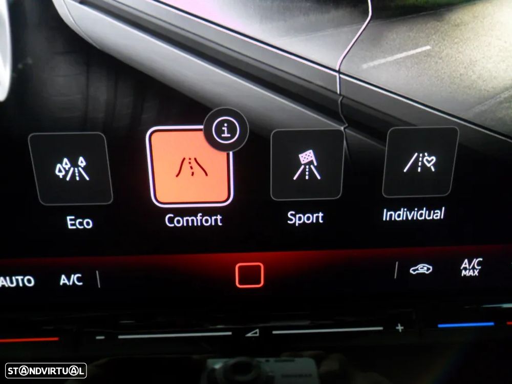 VW Golf Variant 1.5 TSI Urban - 18