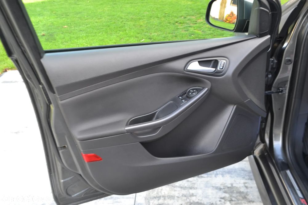 Ford Focus 1.5 EcoBoost ST-Line ASS - 28