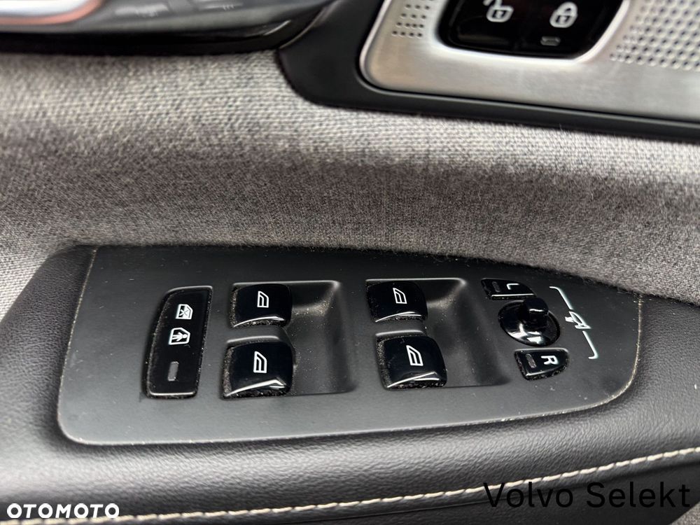 Volvo S90 T8 AWD Plug-In Hybrid Ultimate Dark - 21