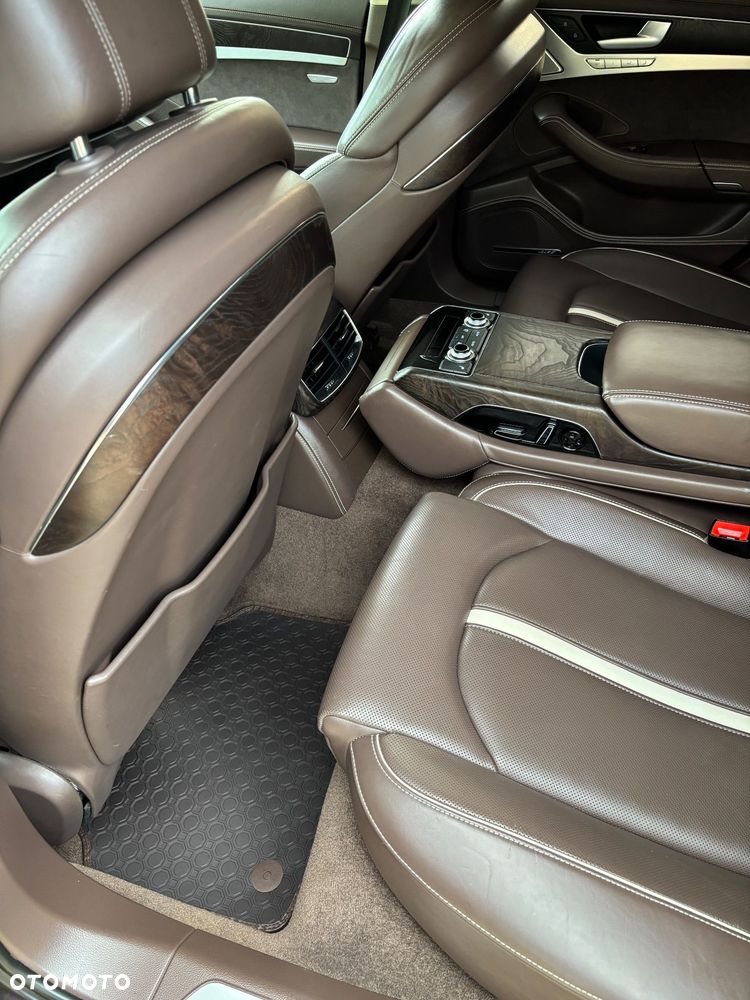 Audi S8 - 22