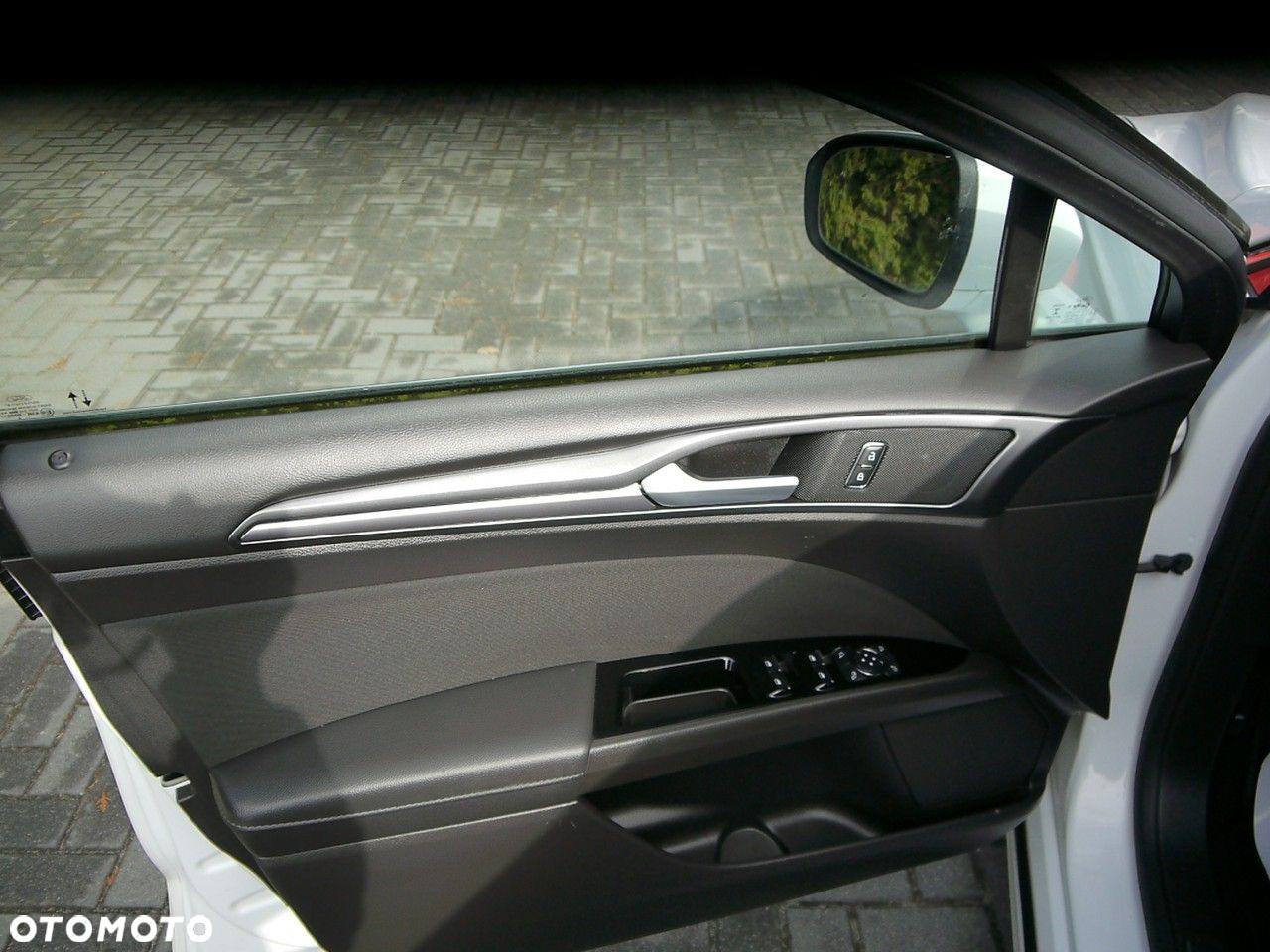 Ford Mondeo - 35