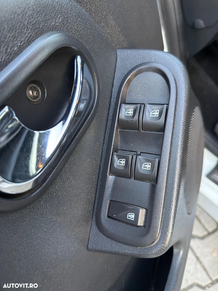 Dacia Duster 1.5 dCi 4x4 Ambiance - 13