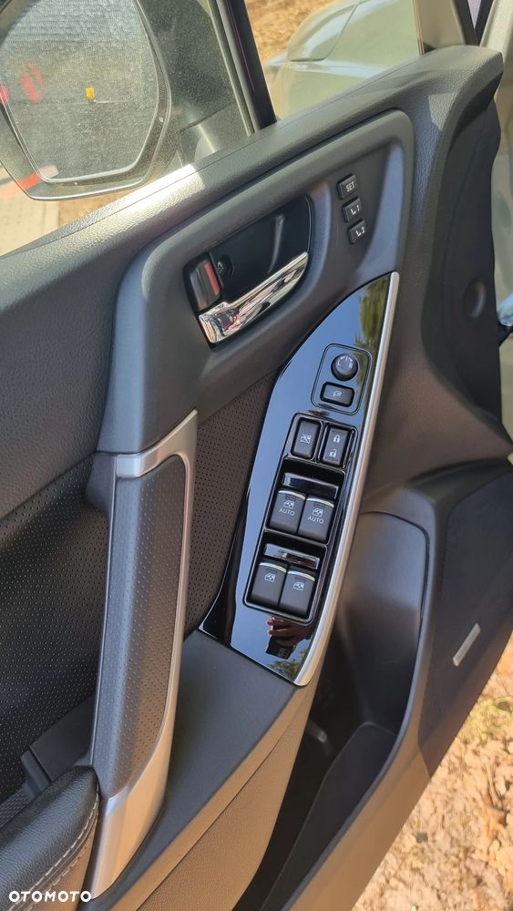 Subaru Forester 2.0 XT Platinum Lineartronic - 9