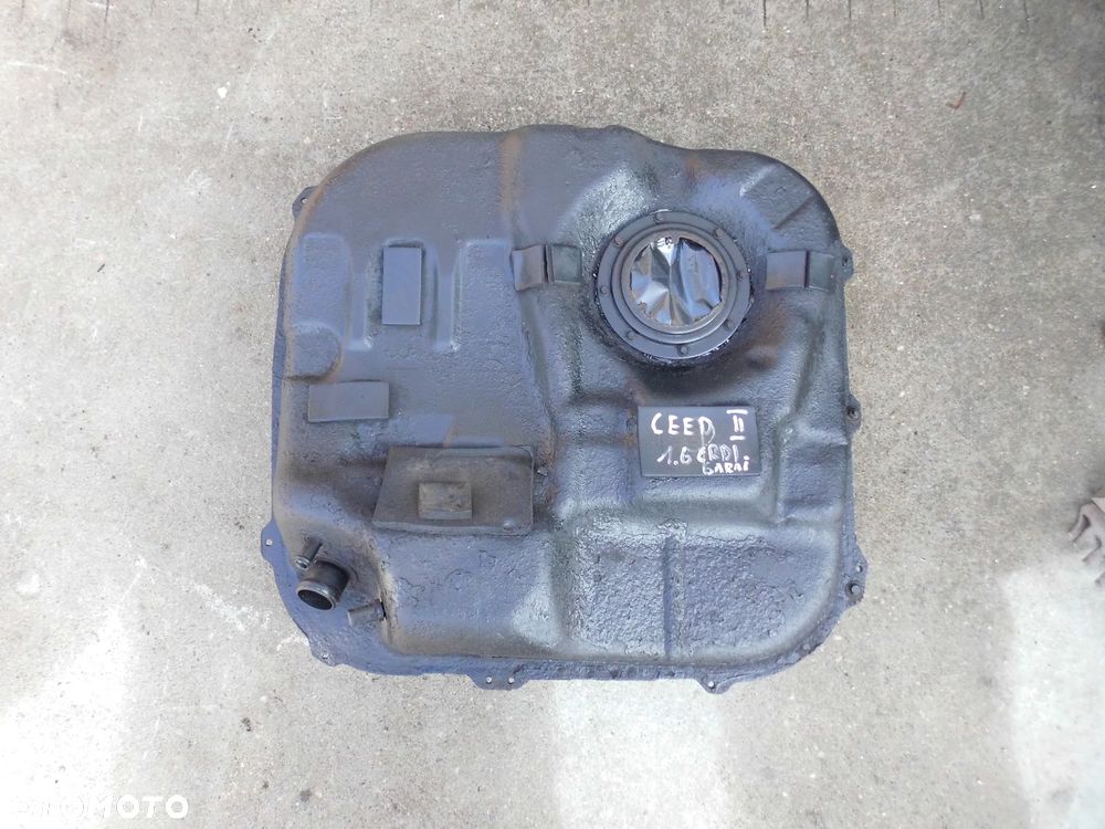 ZBIORNIK PALIWA KIA CEED II 1.6CRDI
