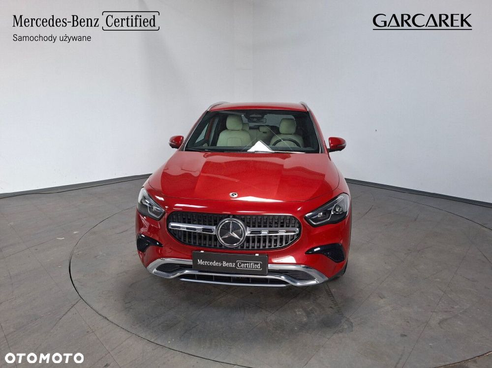 Mercedes-Benz GLA - 6