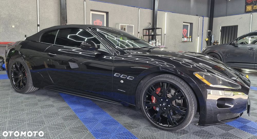 Maserati GranCabrio - 14