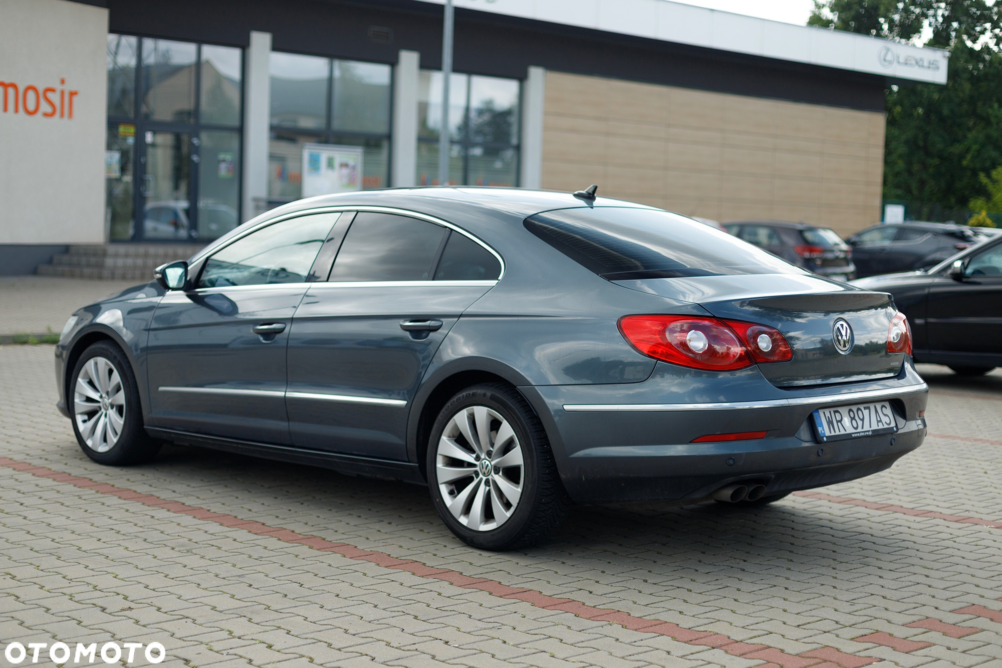 Volkswagen Passat 2.0 TDI Comfortline - 14