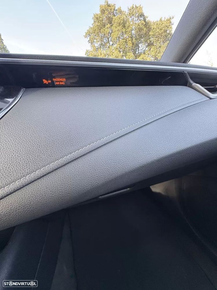 Toyota Corolla Touring Sports 1.8 Hybrid Comfort+P.Sport - 26