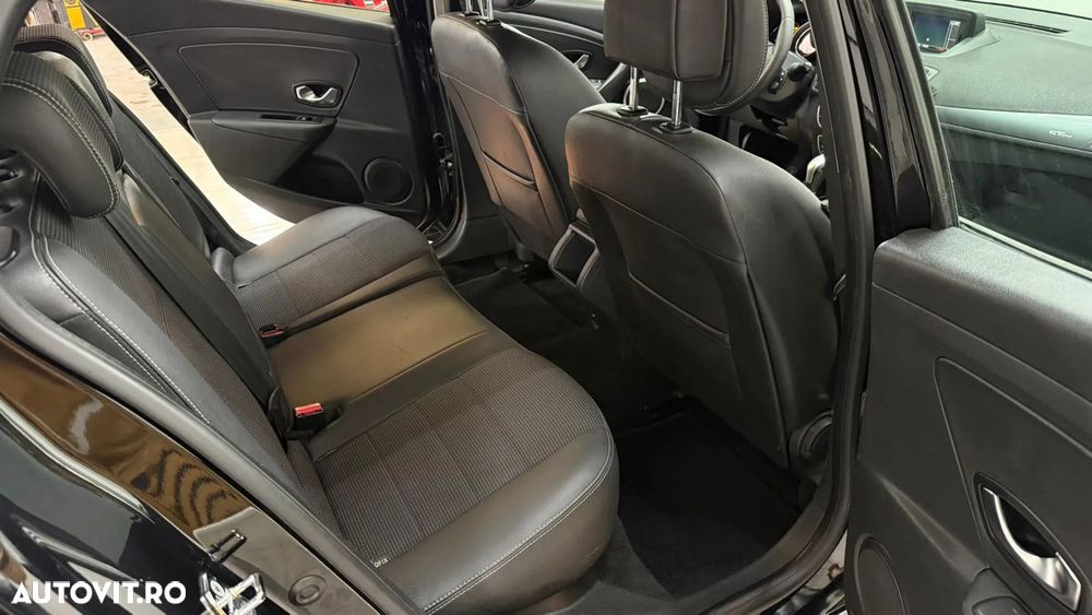 Renault Megane ENERGY dCi 110 EDC GT LINE - 19