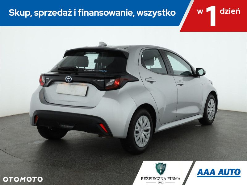 Toyota Yaris - 6