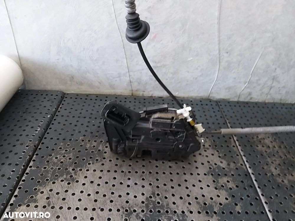 Broasca usa stanga spate vw polo 6r 5k4839015f - 2