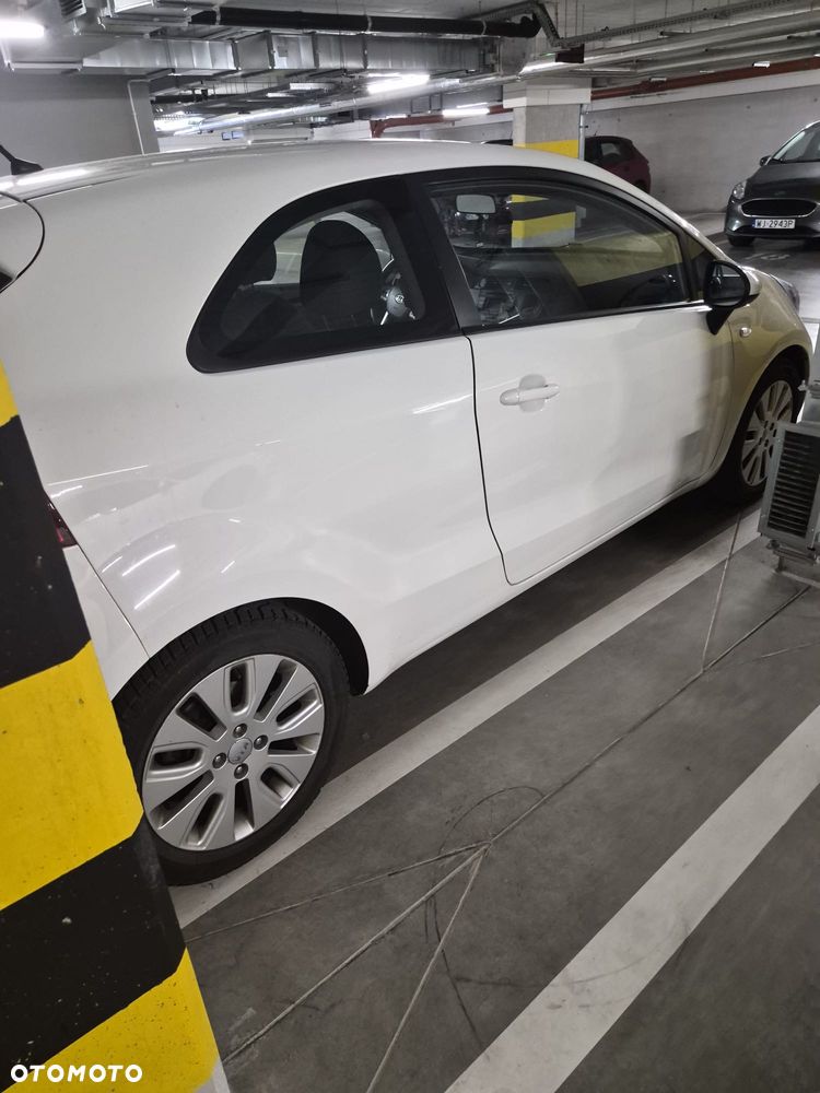 Kia Rio 1.2 M - 9