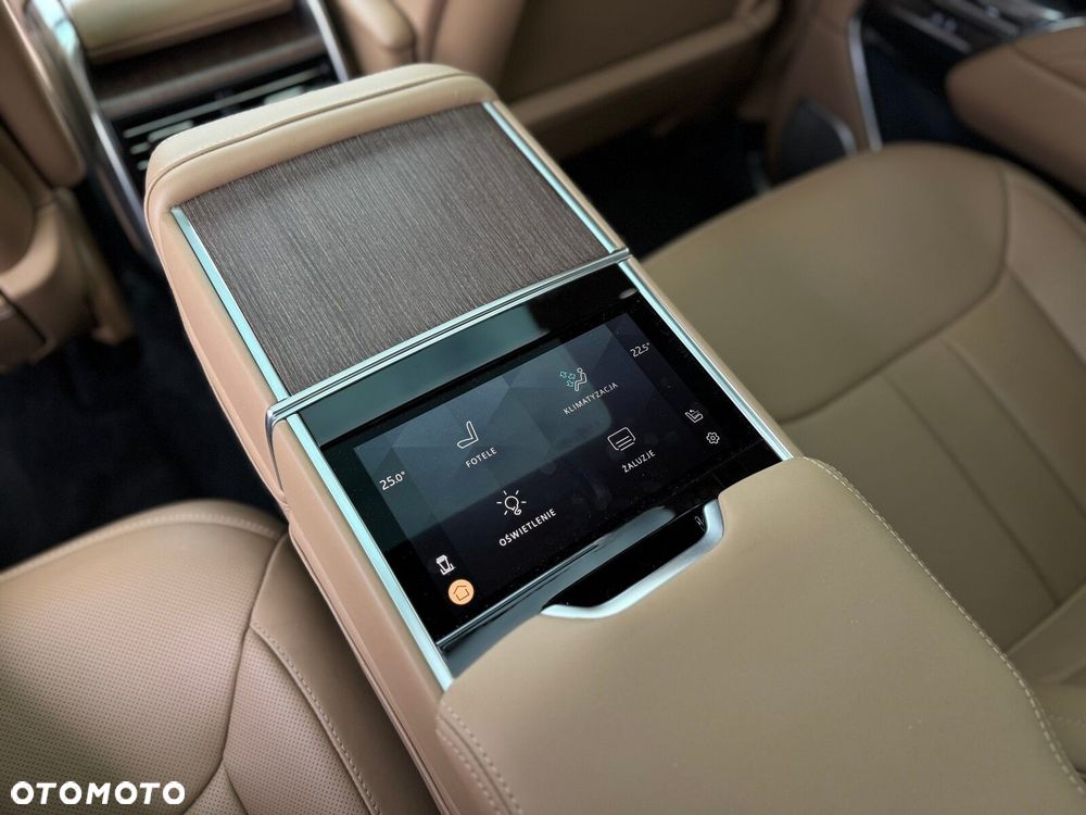 Land Rover Range Rover - 16