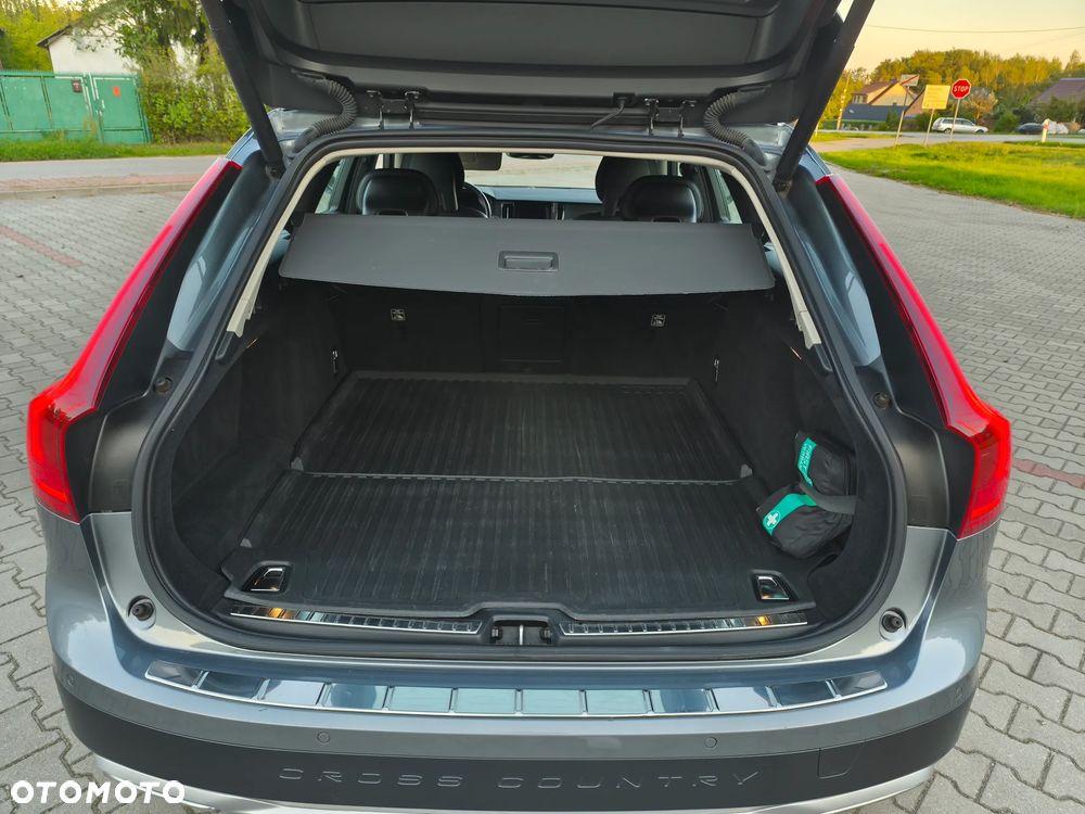 Volvo V90 Cross Country D4 AWD Geartronic Pro - 38