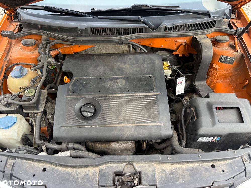 Volkswagen Golf 1.6 Basis - 18