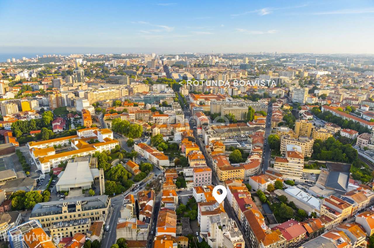 Apartamento T4 no Bloco da Carvalhosa, Rua da Boavista, Porto - Grande imagem: 3/37