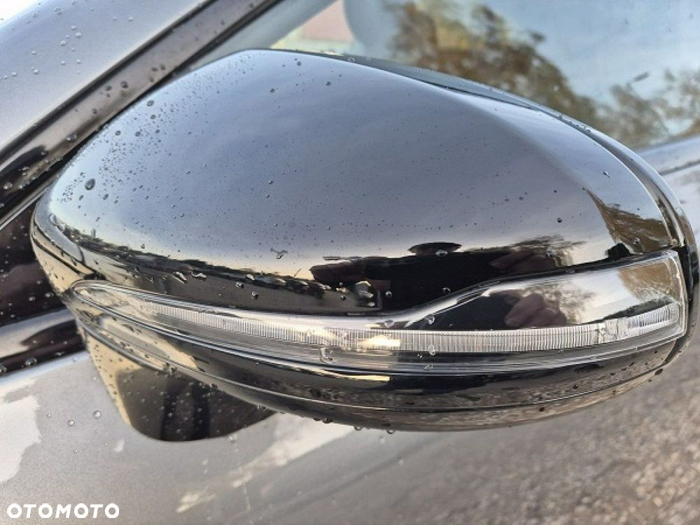 Mercedes-Benz Klasa E - 9