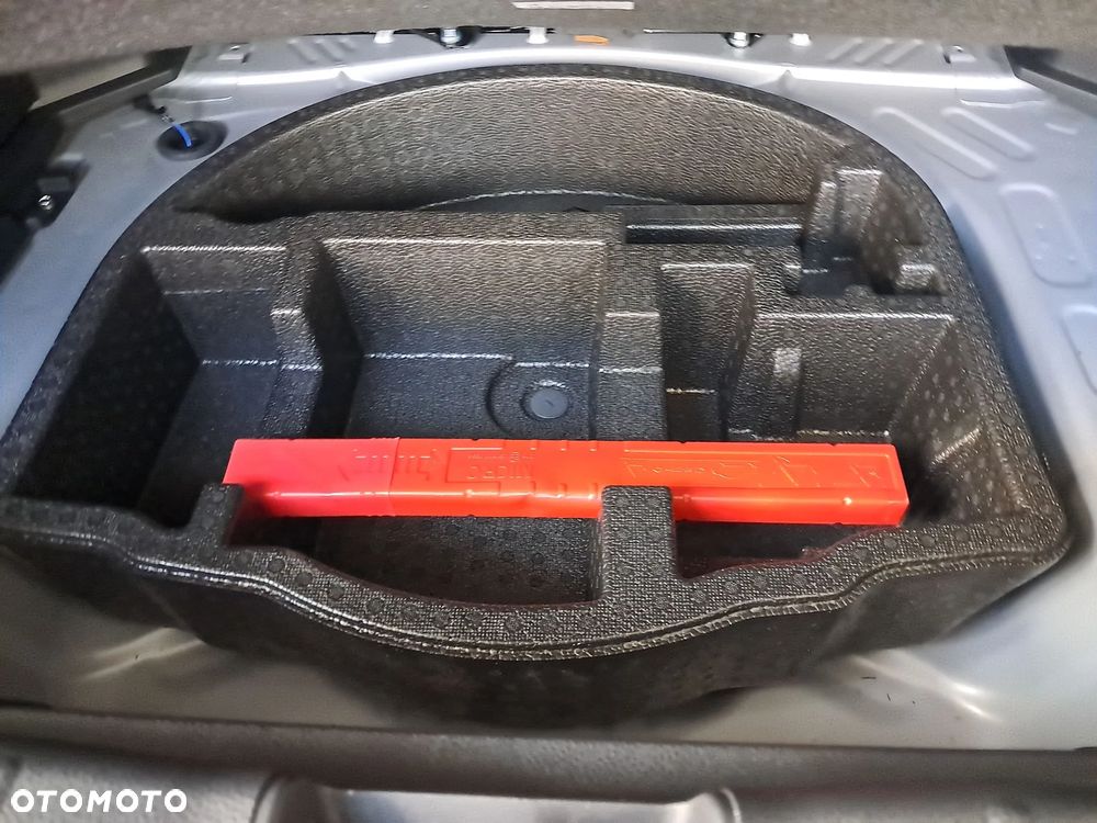 Toyota Yaris - 24