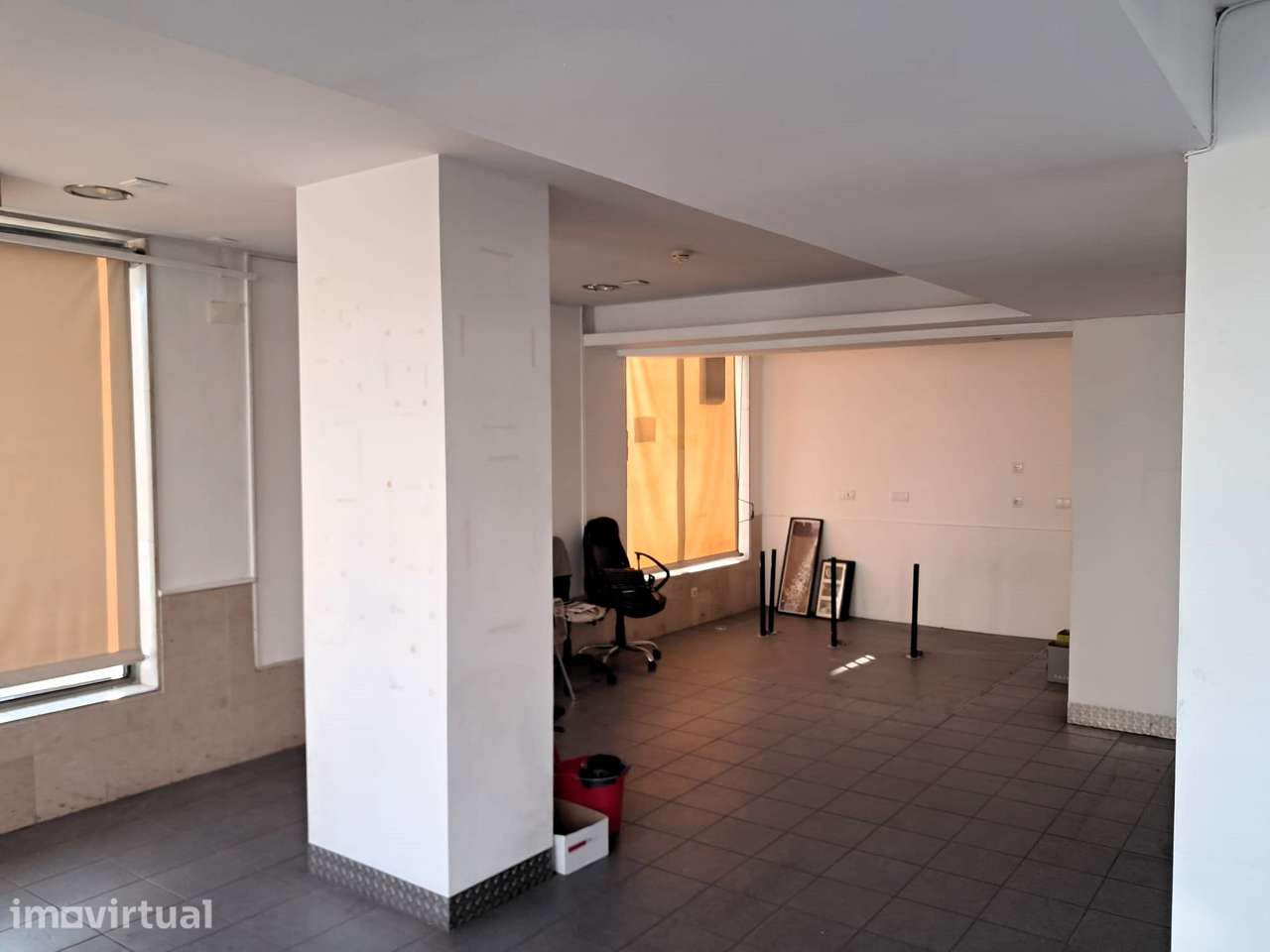 Oportunidade de arrendamento -Loja Comercial com excelente localização - Grande imagem: 2/9
