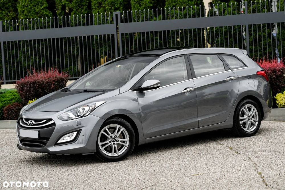 Hyundai i30 blue Kombi 1.6 GDi YES Silver - 18