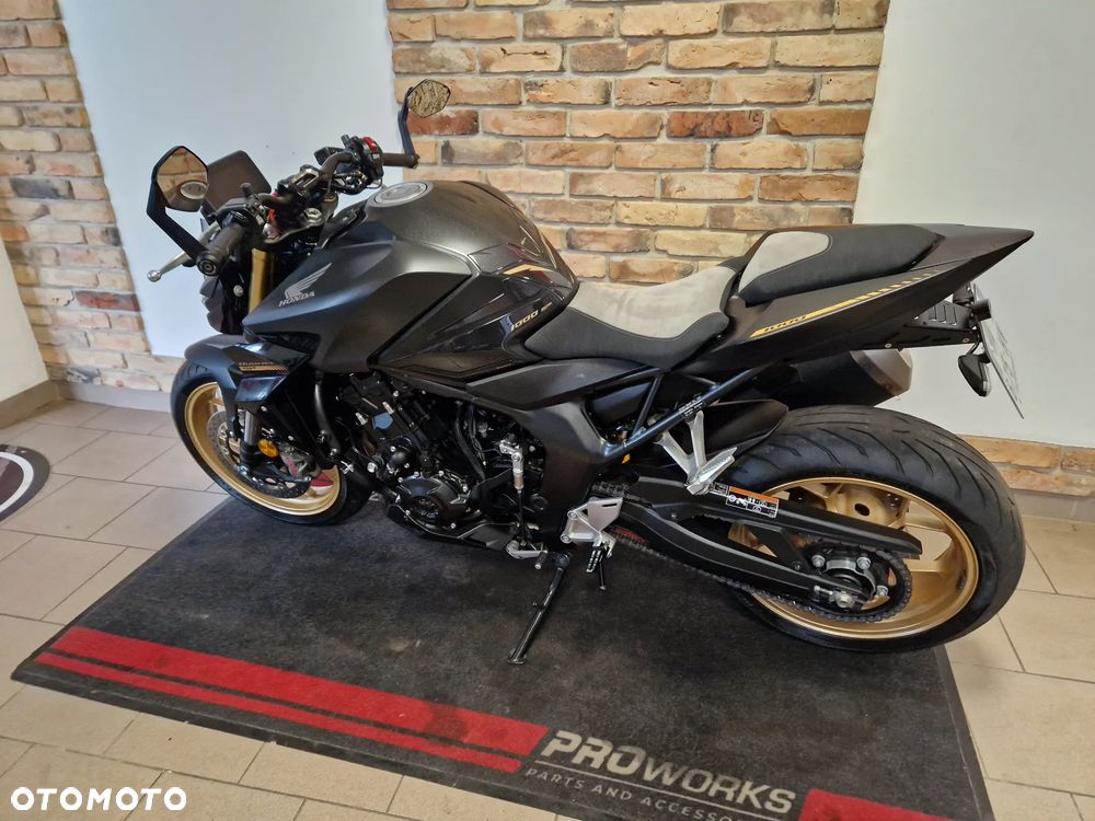 Honda Hornet - 7