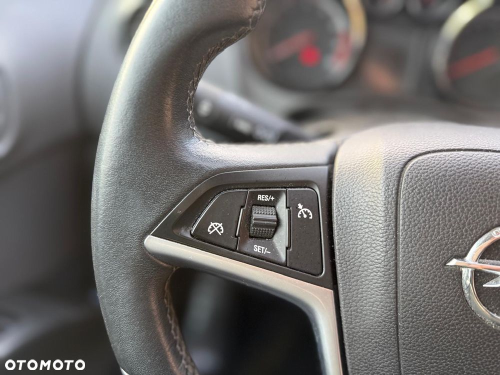 Opel Meriva 1.4 Style - 28