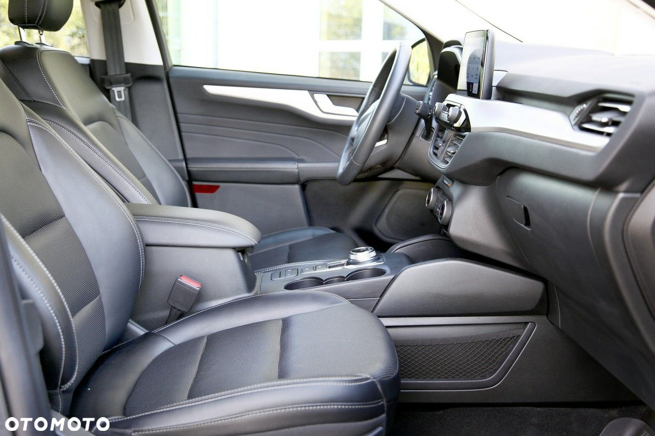 Ford Kuga - 20