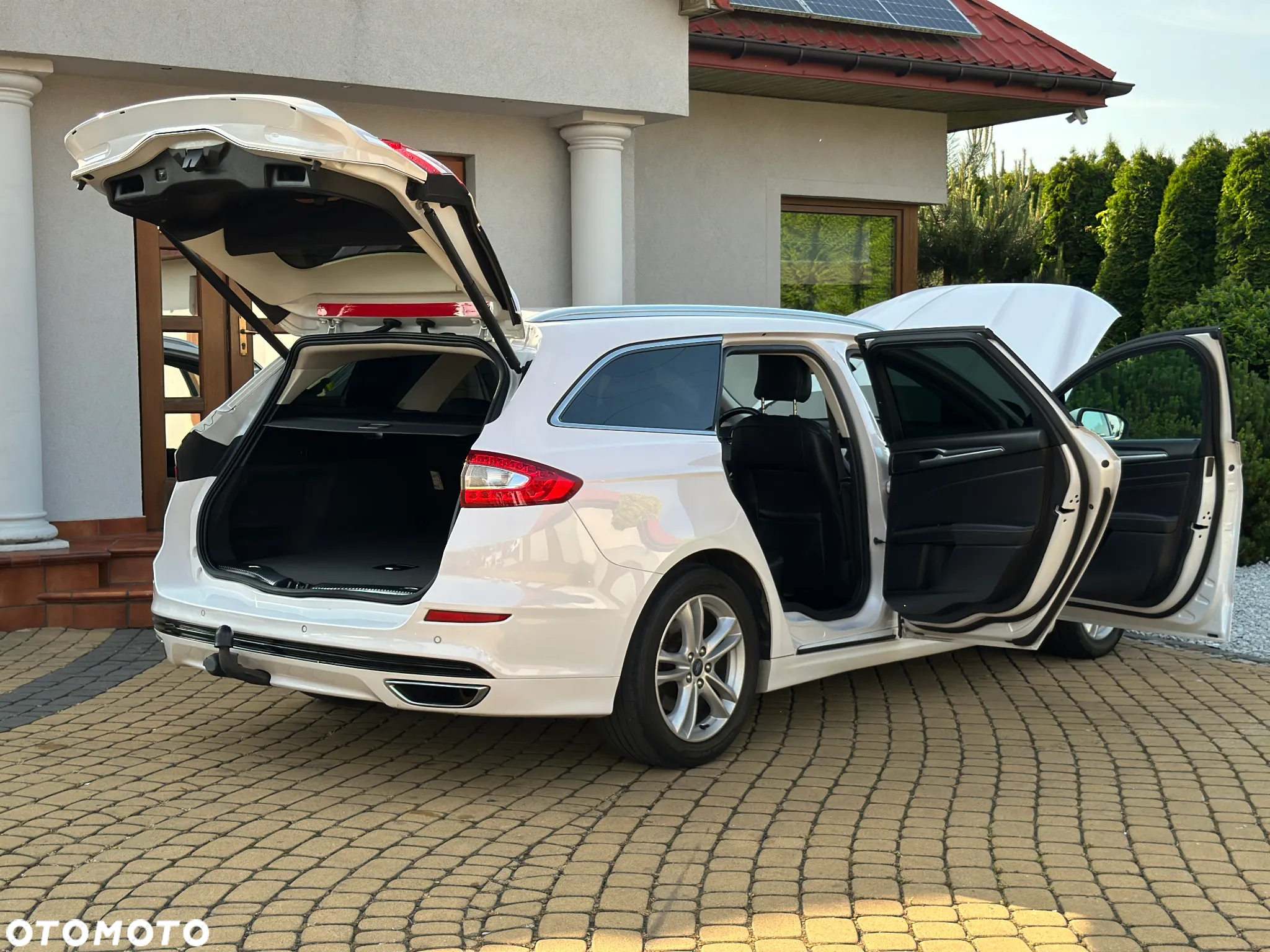 Ford Mondeo - 32