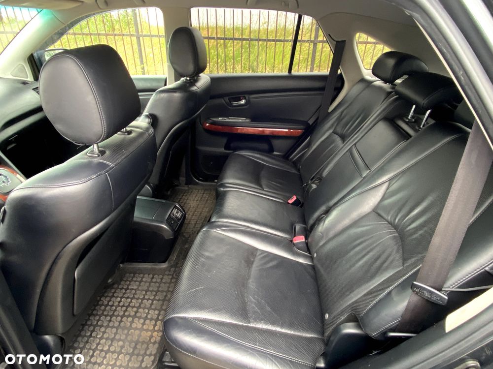 Lexus RX - 8