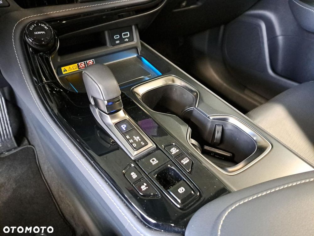 Lexus NX - 25