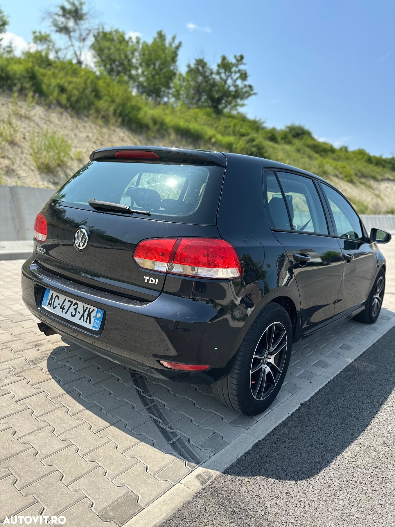Volkswagen Golf 2.0 TDI Highline - 9