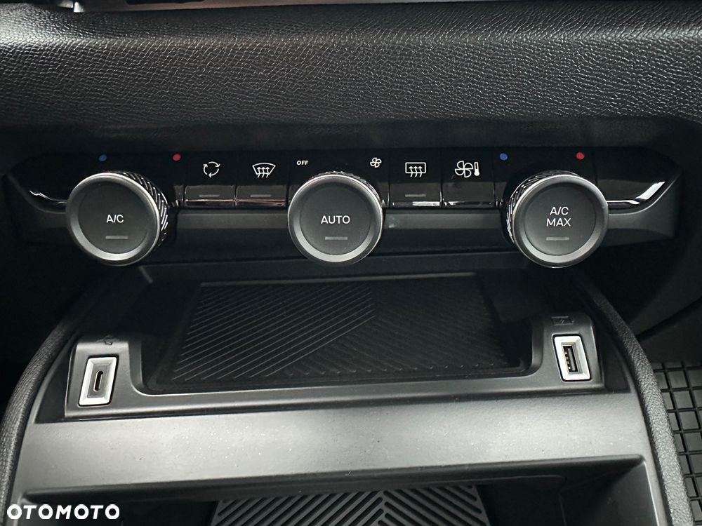 Citroën C4X 1.5 BlueHDi Shine S&S EAT8 - 39