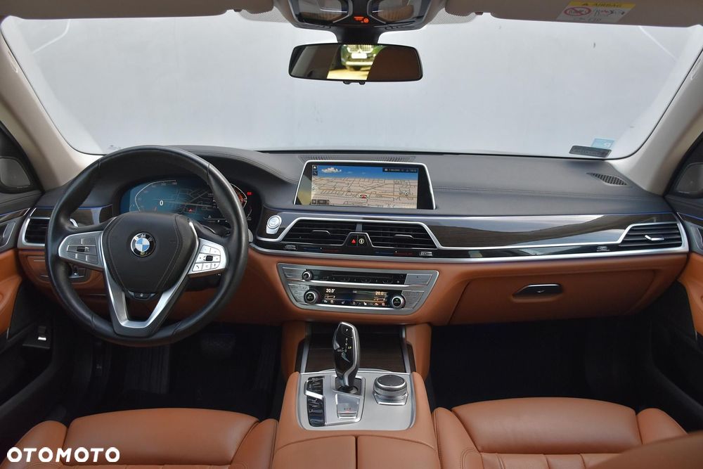 BMW Seria 7 - 12