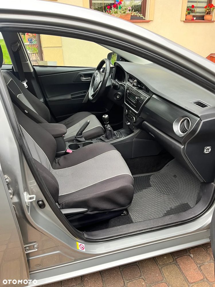 Toyota Auris 1.33 VVT-i Active - 8