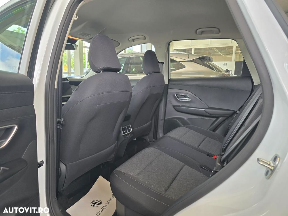 MG ZS HEV 1.5 GSI AT Excite - 15