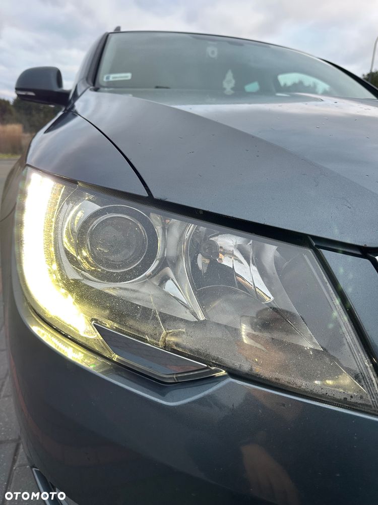 Skoda Superb 2.0 TDI Active DSG - 10