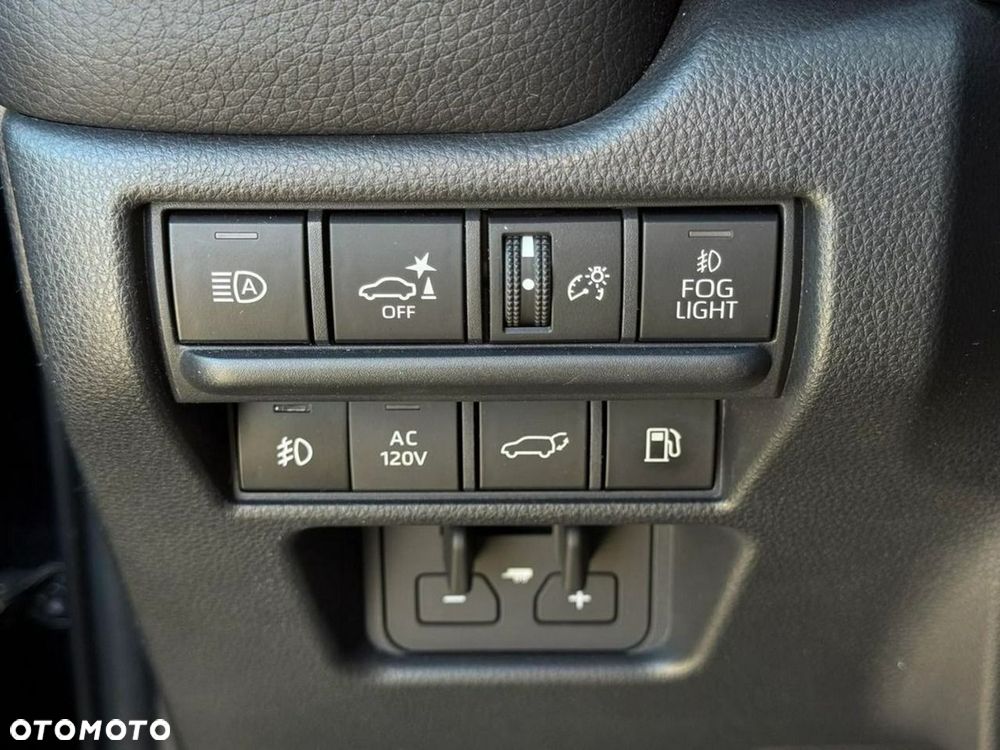 Toyota Land Cruiser - 29
