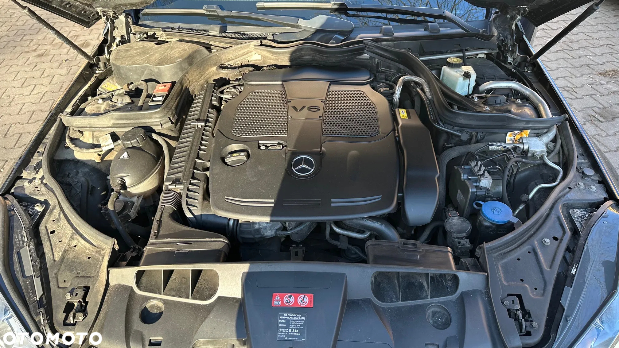 Mercedes-Benz Klasa E 350 - 32