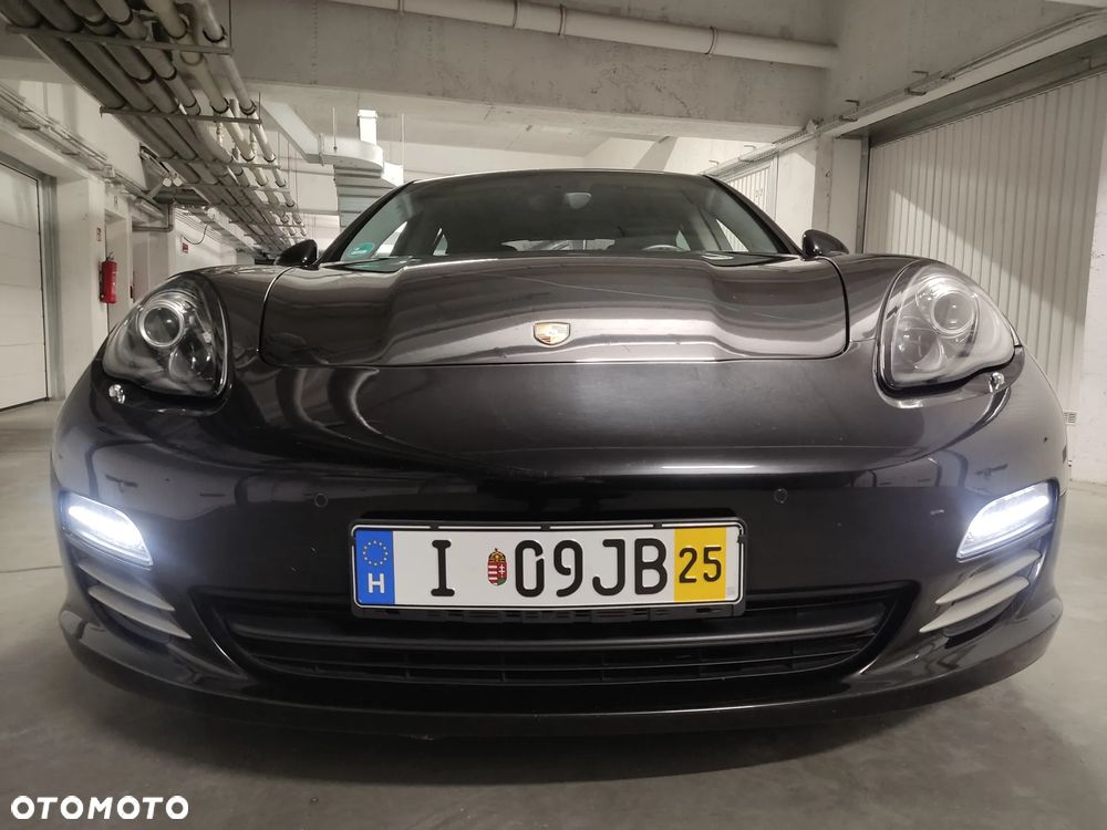 Porsche Panamera 4S PDK - 37