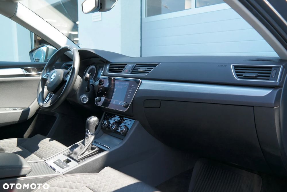 Skoda Superb 2.0 TSI Ambition DSG - 10