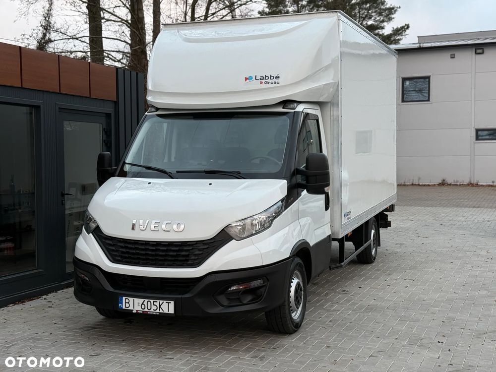 Iveco Daily 35S16 3.0 HPI 160KM / 2021 ROK / Kontener 4,2m + Winda Dhollandia 750KG / ZAREJESTROWANY W PL - 19