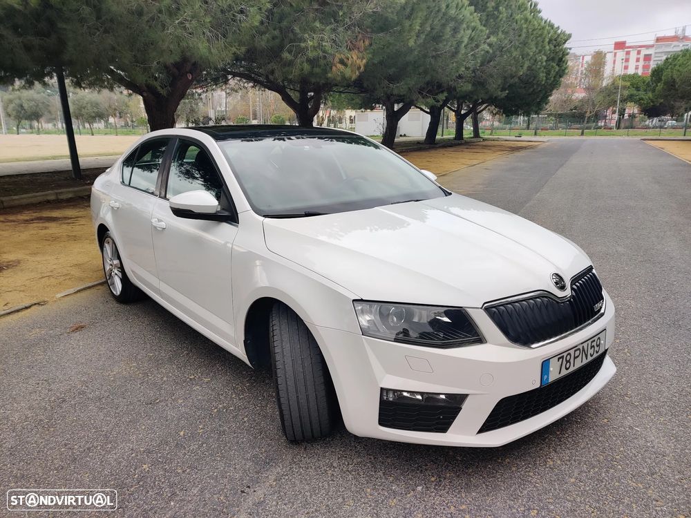 Skoda Octavia 2.0 TDI RS DSG - 4