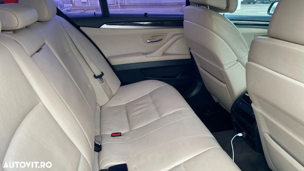 BMW Seria 5 530d Sport-Aut. - 7